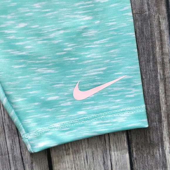 **Size 24M Only**Nike Little Girls Heart Logo Graphic Bike Short Set - Picture 11 of 13